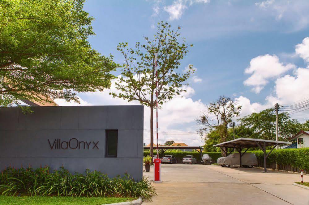 Onyx Villas By Tropiclook Rawai Exterior foto